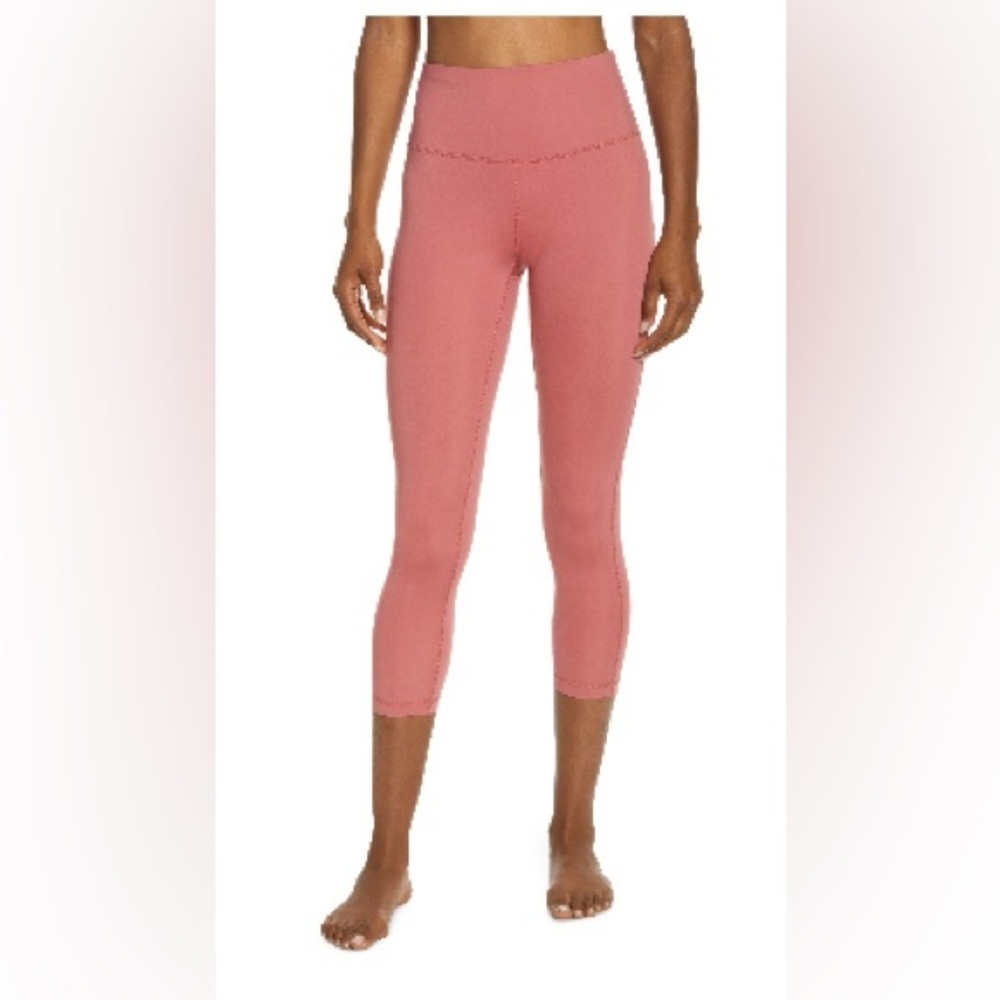 Zella Studio Lite Crop Leggings in Pink Mauve